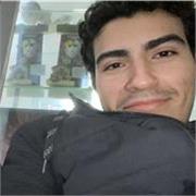 Profesor que da clases de letras, comunicación, lenguaje, oratoria, etc