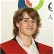 Hola! Soy Alex, un estudiante universitario con sólida formación en inglés y una gran pasión por enseñar a cualquiera a dominarlo.