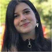 Editora y Bachiller en Literatura da clases de apoyo de Lengua y Literatura para nivel medio y superior