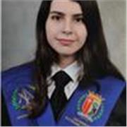Profesora de Ciencias Puras imparte clases a alumnos desde la ESO hasta Bachillerato