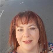 Laureata e insegnante con esperienza ventennale impartisce lezioni private di inglese ad alunni di scuole medie ed elementari