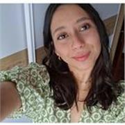 Estudiante apta para dar clases a alumnos de primaria y ESO.