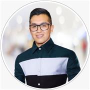 Profesor de informática adaptado para niños y jóvenes