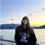 Soy estudiante del grado de educación primaria, estoy en tercero de carrera y en la especialidad de audición y lenguaje.