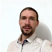 Patient, structured and encouraging. I help students turn struggle into confidence in English. My lessons support learners of any