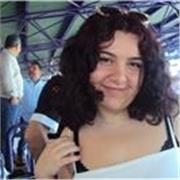 Profesora de apoyo para niños de primaria