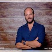 Prof expérimenté (10 ans en enseignement supérieur) dans de matières tel que l'économie ou la finance, du Bac au M2