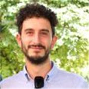 Laureato in Lettere (triennale) e Cinema, televisione e produzione multimediale (magistrale) offre lezioni di scrittura creativa