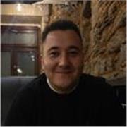 Graduado en lengua y literatura. Ofrezco clases online para secundaria, bachillerato y extranjeros.