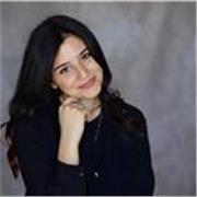 Laureata in Lettere Moderne, offre supporto per italiano, storia, letteratura italiana e straniere (formazione linguistica)