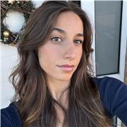 Estudiante de Derecho, con habilidades en bachiller social y matemáticas aplicadas.