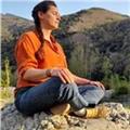 Profesora certificada, 16 años de práctica y 11 de profesora. ofrezco clases relajantes y tranquilas para poder practicar presencia, conciencia corporal y respiración consciente. meditación. nidra. mamás embarazas o con bebés