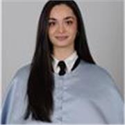 Profesora de Primaria con mención en Inglés. Con más de 4 años de experiencia tanto en colegios como dando clases particulares. 