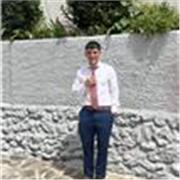 Hola! Soy Pablo, estudiante de Biología en UGR. Me apasiona la biología y ayudar con clases para que la gente la entienda :))