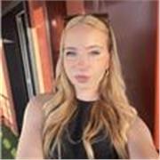 estudiante universitaria, con experiencia en clases particulares durante 2 años