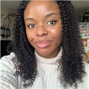 Hi there, my name in Lorenza and I’m here to help you conquer this new an exciting language. I will make the lessons funny.