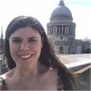 Minhas aulas são baseadas em uma abordagem comunicativa do idioma: conversação, leitura, escrita e análise da língua (gramática) de forma livre, trazendo temas interessantes relacionados à cultura, Cinema, História, Literatura, Música, Artes, Artigos e No