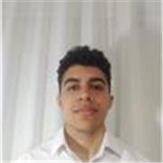 ¡Hola! Soy Raúl. Enseñar inglés es mi pasión. Te ayudo a ganar confianza y fluidez al hablar, sin miedo ni presión.