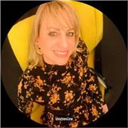 Counselor professionale educativo relazionale,laureata in comunicazione internazionale, magistrale psico pedagogico aiuto 6/14 ann