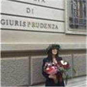 Laureata in Giurisprudenza presso l’Università di Pisa. Offro lezioni per studenti delle scuole superiori e universitari