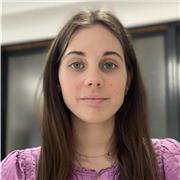 Soy una persona paciente, positiva y seria. Puedo dar cualquier asignatura de Primaria y hasta 2º de la eso