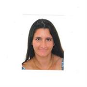 Tranquila, simpática, niñera, agradable, paciente, social y trabajadora. 