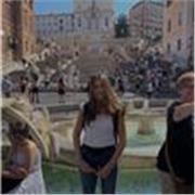 Studentessa offre ripetizioni in discipline di stampo linguistico-umanistico