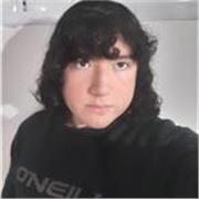 Profesor de español, imparte clases para estudiantes de todas las edades que hablen inglés