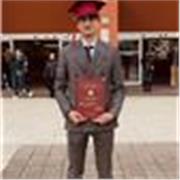 Aspirante notaio con esperienza in diritto societario offre lezioni di diritto, con un approccio orientato alla comprensione.
