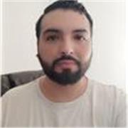 Periodista con especialización en redacción digital y creativa. Hablo inglés y portugués