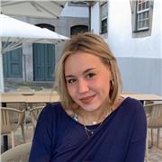 ¡Hola! Me llamo Ángela. Soy estudiante de 5º curso de medicina. Ofrezco clases particulares de biología o cualquier asignatura de la rama sanitaria. Además, podría proporcionar apoyo escolar a nivel de colegio, ESO y bachillerato (de ciencias de la salud)