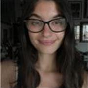 Offro lezioni private ad alunni di scuola media in particolare di francese ma anche di spagnolo storia e letteratura. 
