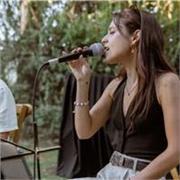 Entrenadora vocal. Fonoaudióloga y cantante