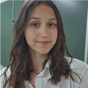 Estudiante de 18 años que acaba de finalizar 2 de Bachillerato de ciencias de la salud con buenas notas y todo muy reciente