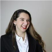 Studentessa universitaria offre lezioni private e aiuto nei compiti a bambini e ragazzi