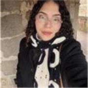 Profesora de Inglés para niños, adoslecentes y adultos en una etapa inicial.