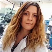 Graduada en química, especialidad en química analítica