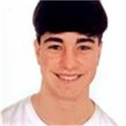 Joven universitario acreditado (C1) se ofrece para profe de niños