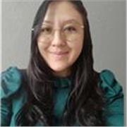 Profesora de matemáticas con experiencia en niños y adultos, uso de material didáctico