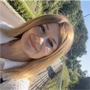 Profesora nativa da clases de francés a adultos y niños