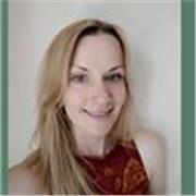 Native English teacher with 10 years of experience teaching young learners, children, and adults, both in-person and online.