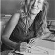 Soy profesora de artes y yoga. Tengo mucha formación en educación infantil. Escritora para primeras infancias