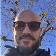 Offro lezioni di italiano e ripetizioni per studenti.