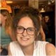 Medical student available to teach biology and chemistry