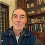 Sono disponibile per accompagnare studenti della scuola media primaria, e di scuola superiore, nello studio delle materie umanist.