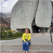 Profesora niveles 1°/2° Básico