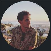 Profesor de economía imparte clases de Inglés y matemáticacas aplicadas