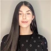 French tutor with a master’s in business management, offering adaptable French lessons to all levels, in person or online
