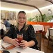 Profesora con 15 años de experiencia enseñando Inglés tanto para niños como adultos. Clases online a tu ritmo y horario