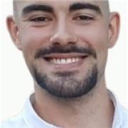 Veterinario graduado por la universidad Complutense. Capacitado para dar clases de Biología u otras materias de ciencias